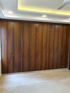 Modern wardrobe design with mirror panels