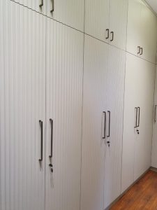 Modern wardrobe design with mirror panels