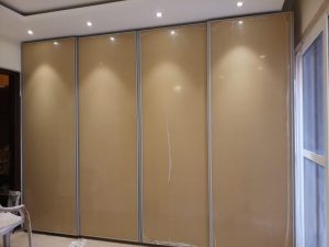 Modern wardrobe design with mirror panels